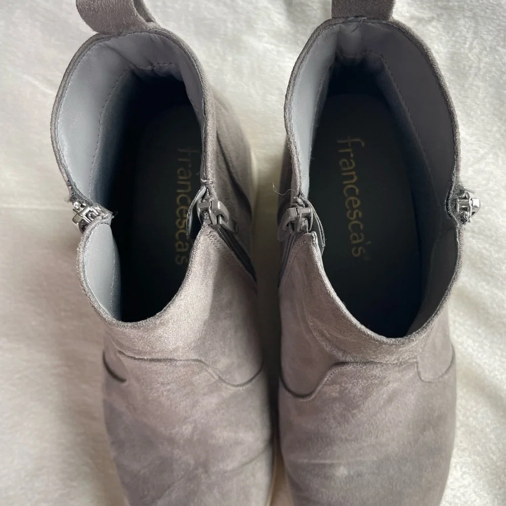 Francesca’s Women’s 8 Nelly 2 Ankle Sneaker Gray Side Zip Round Toe Comfort